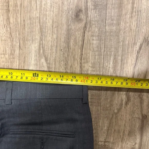 Men's Gray Dress Pants - Classic Straight Fit 32 waist - Picture 4 of 8
